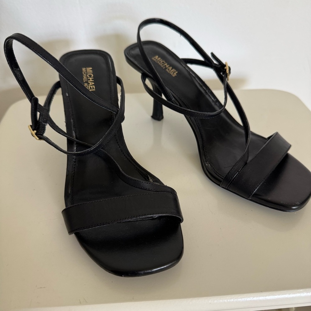 Michael Kors Tasha Black Heels 7.5